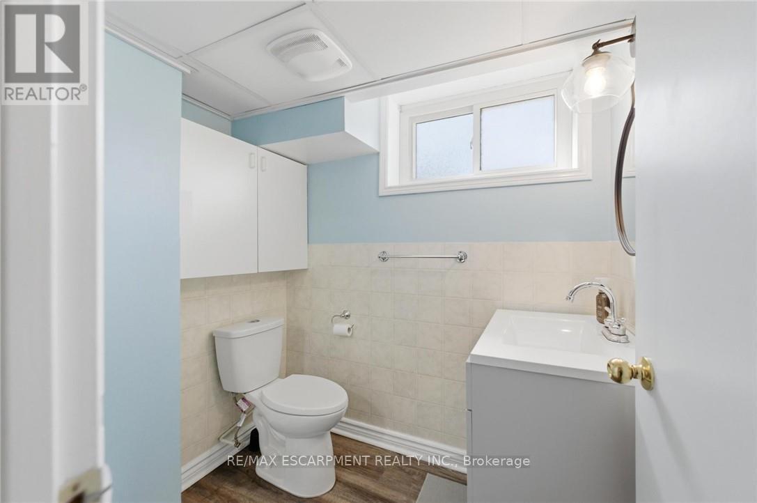 21 Margaret Avenue, Grimsby, Ontario  L3M 4P2 - Photo 22 - X12924384