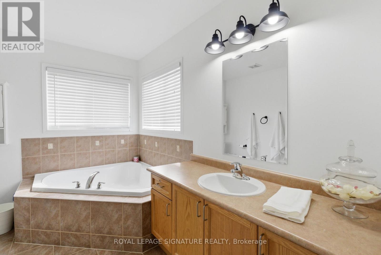 1756 Arborwood Drive, Oshawa, Ontario L1K 0R6 - Photo 14 - E12923698