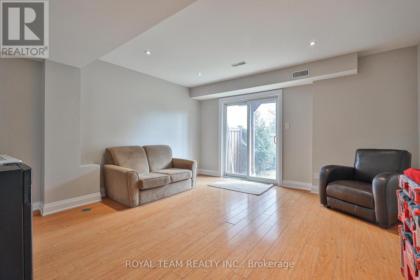 11 Jarrett Court, Vaughan, Ontario  L6A 3W4 - Photo 41 - N12924096