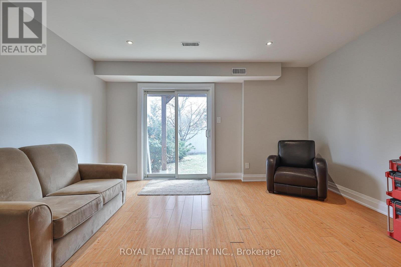 11 Jarrett Court, Vaughan, Ontario  L6A 3W4 - Photo 42 - N12924096