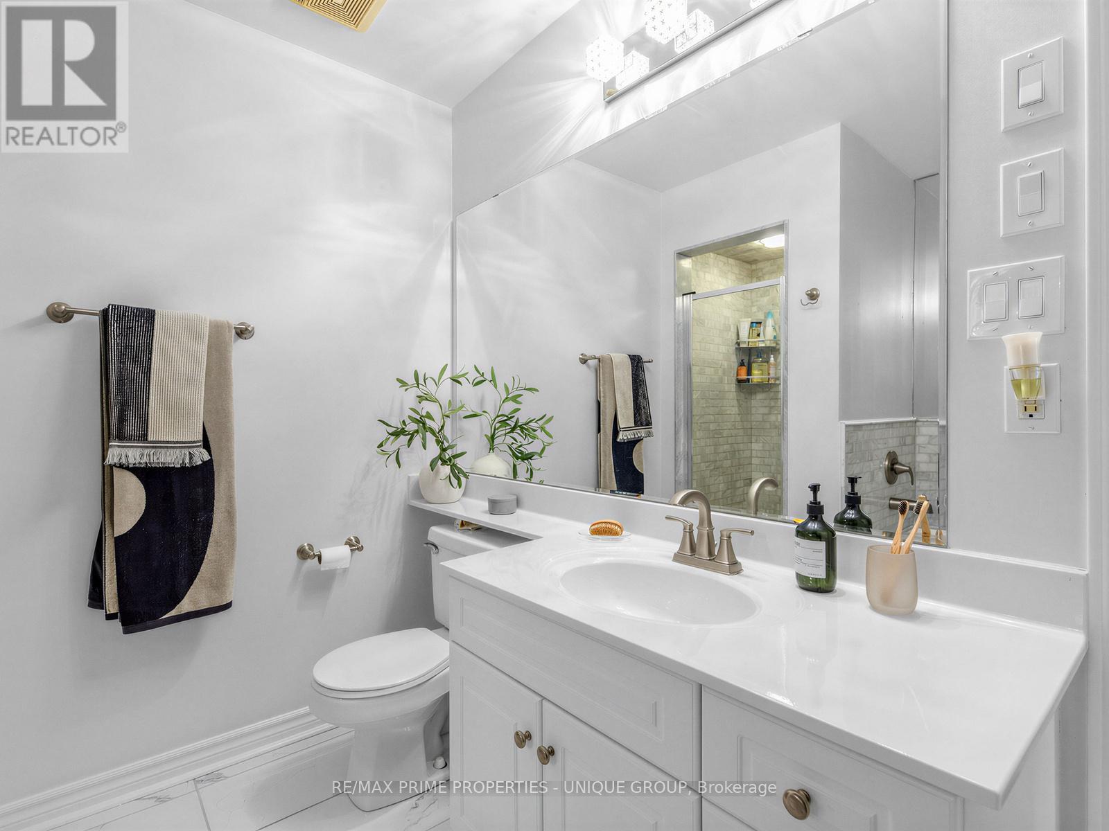 19 James Stock Path, Toronto, Ontario  M8Z 6C6 - Photo 23 - W12923428