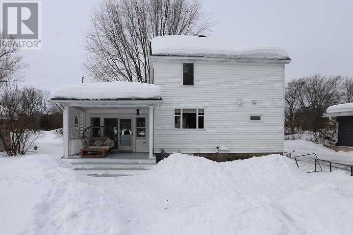 62 Lake St, Sault Ste. Marie, Ontario  P6A 4A5 - Photo 7 - SM260523
