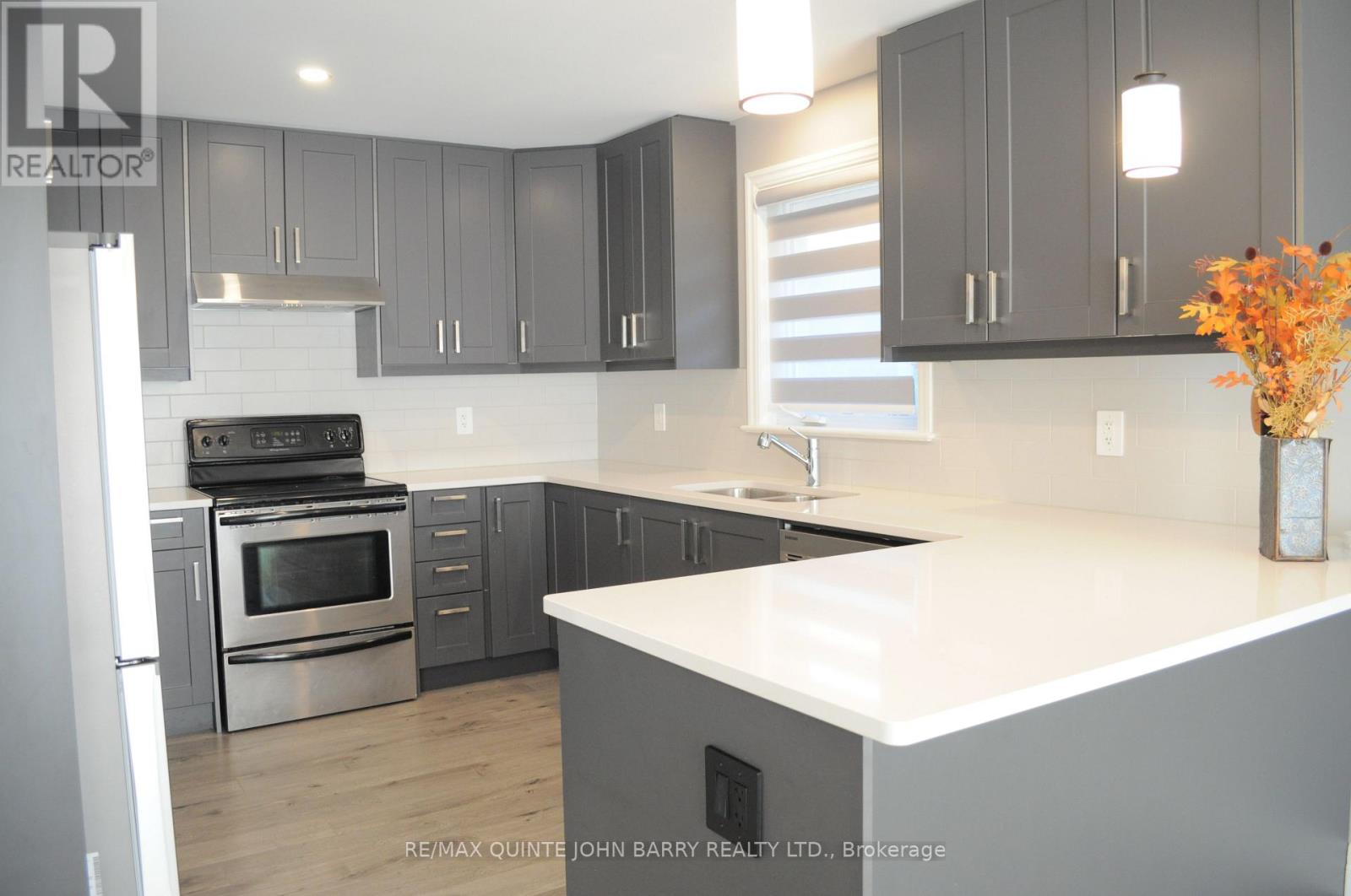 29 Cattail Crescent, Quinte West, Ontario  K8V 0J3 - Photo 7 - X12863670