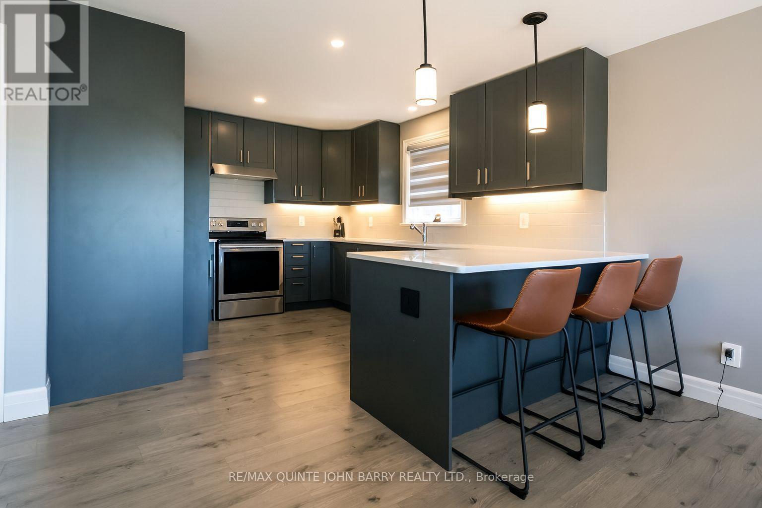 29 Cattail Crescent, Quinte West, Ontario  K8V 0J3 - Photo 9 - X12863670