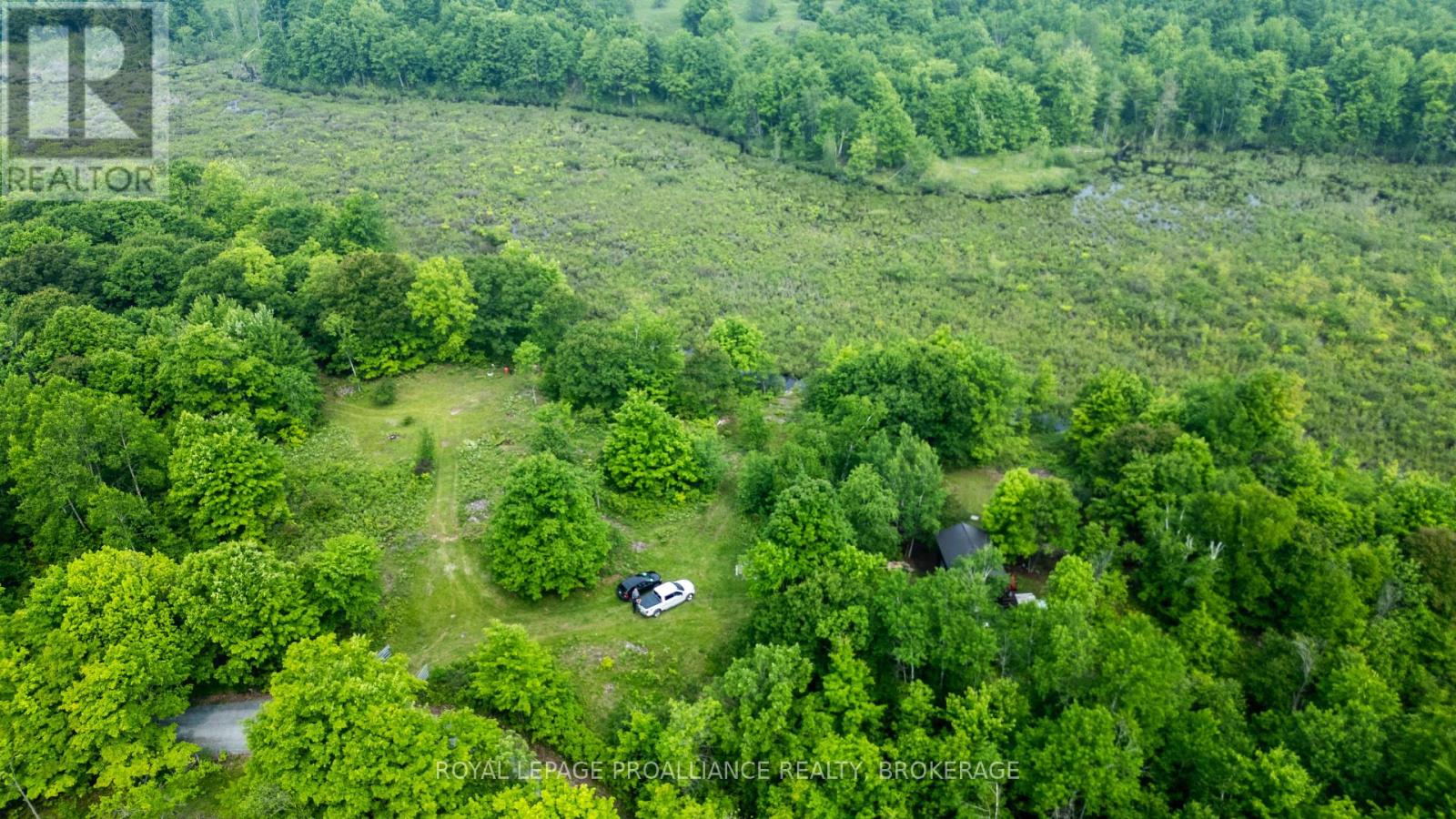 384 Big Crosby Lake Road, Rideau Lakes, Ontario  K0G 1X0 - Photo 18 - X12905164