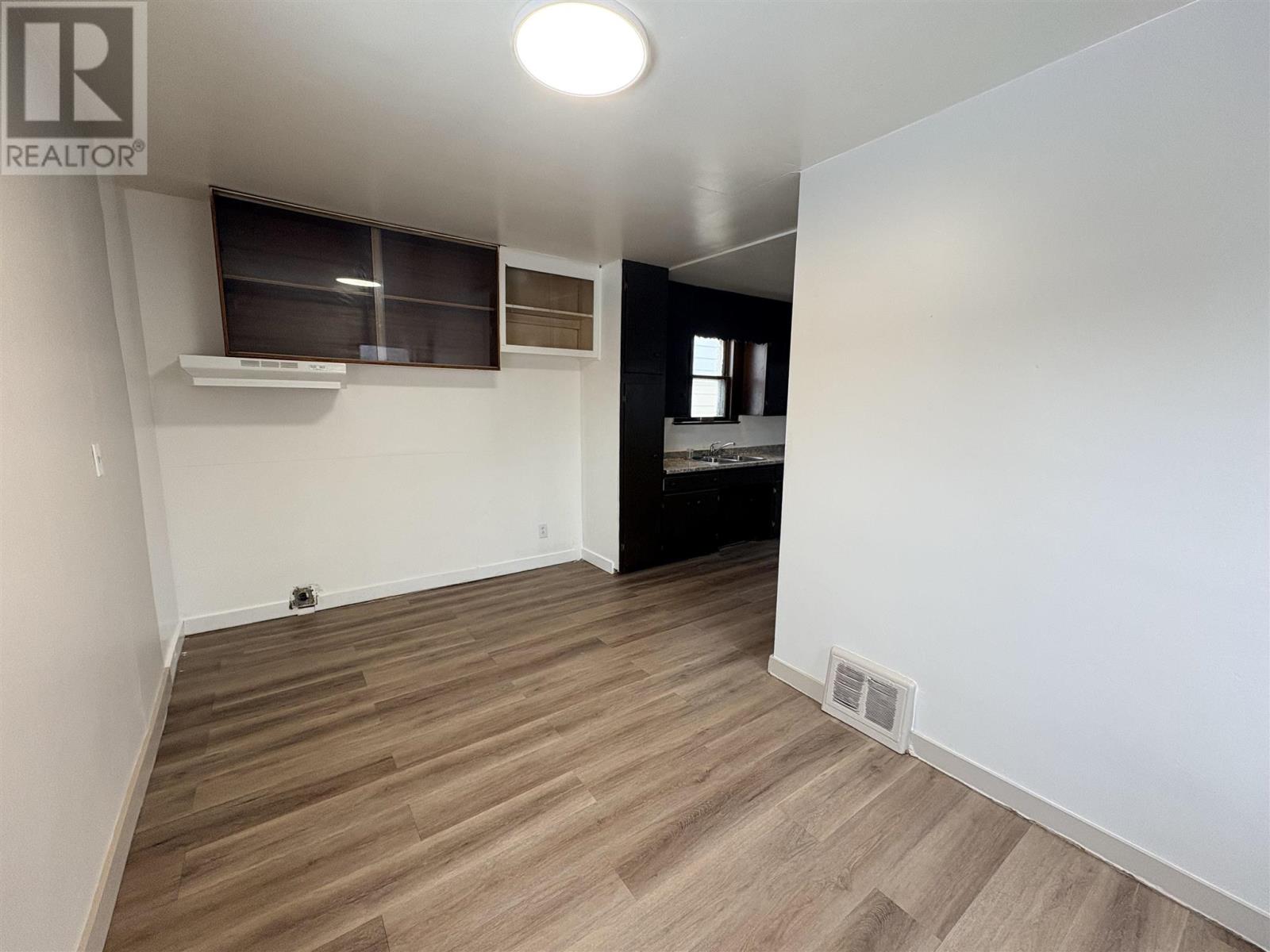 657 Queen St W, Sault Ste. Marie, Ontario P6A 1B1 - Photo 13 - SM260545