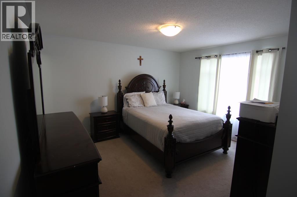 337 Copperpond Landing Se, Calgary, Alberta  T2Z 1G6 - Photo 13 - A2287168