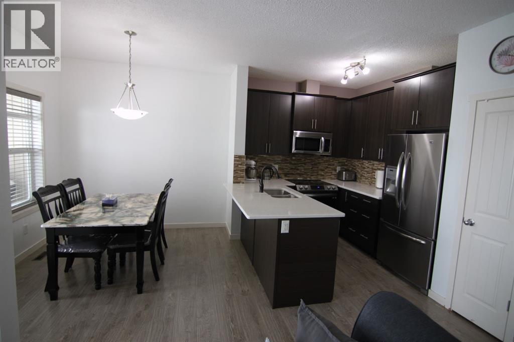 337 Copperpond Landing Se, Calgary, Alberta  T2Z 1G6 - Photo 7 - A2287168