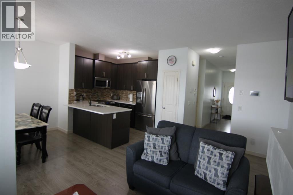 337 Copperpond Landing Se, Calgary, Alberta  T2Z 1G6 - Photo 10 - A2287168