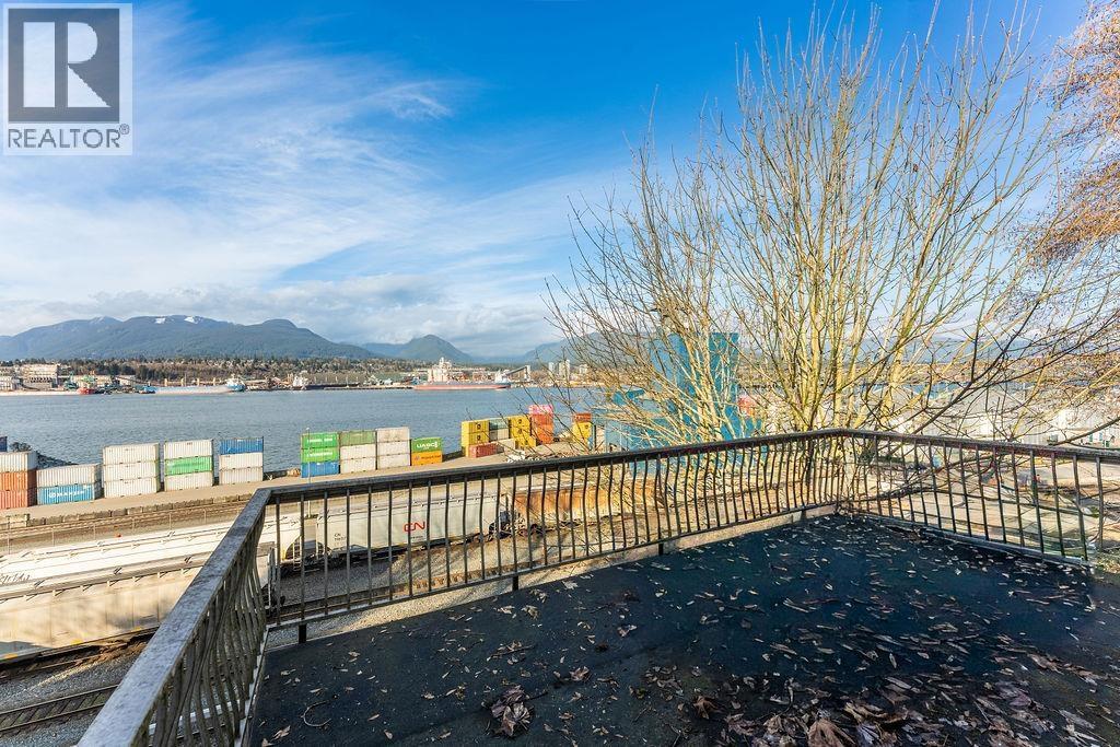 2709 Wall Street, Vancouver, British Columbia  V5L 1B8 - Photo 8 - R3103615