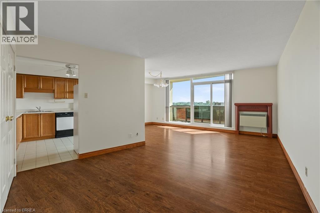 9 Bonheur Court Unit# 905, Brantford, Ontario  N3P 1Z5 - Photo 7 - 40811720