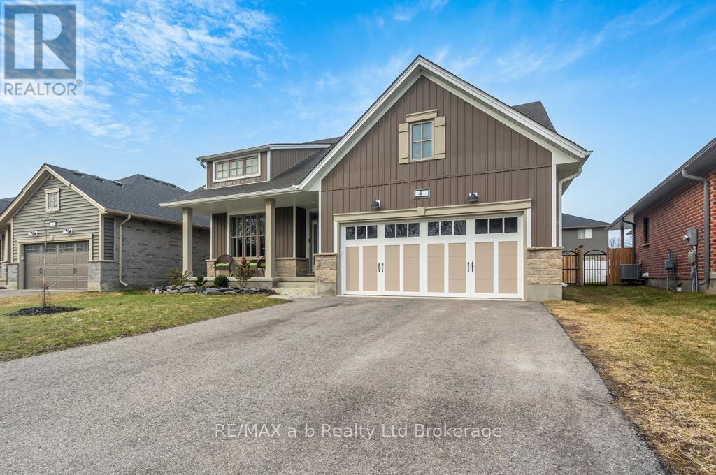 41 Lowrie Crescent, Tillsonburg, Ontario  N4G 0H5 - Photo 3 - X12924494