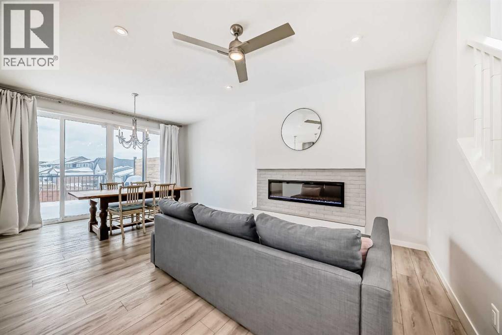 24 Royston Rise Nw, Calgary, Alberta  T3L 0J2 - Photo 13 - A2296626