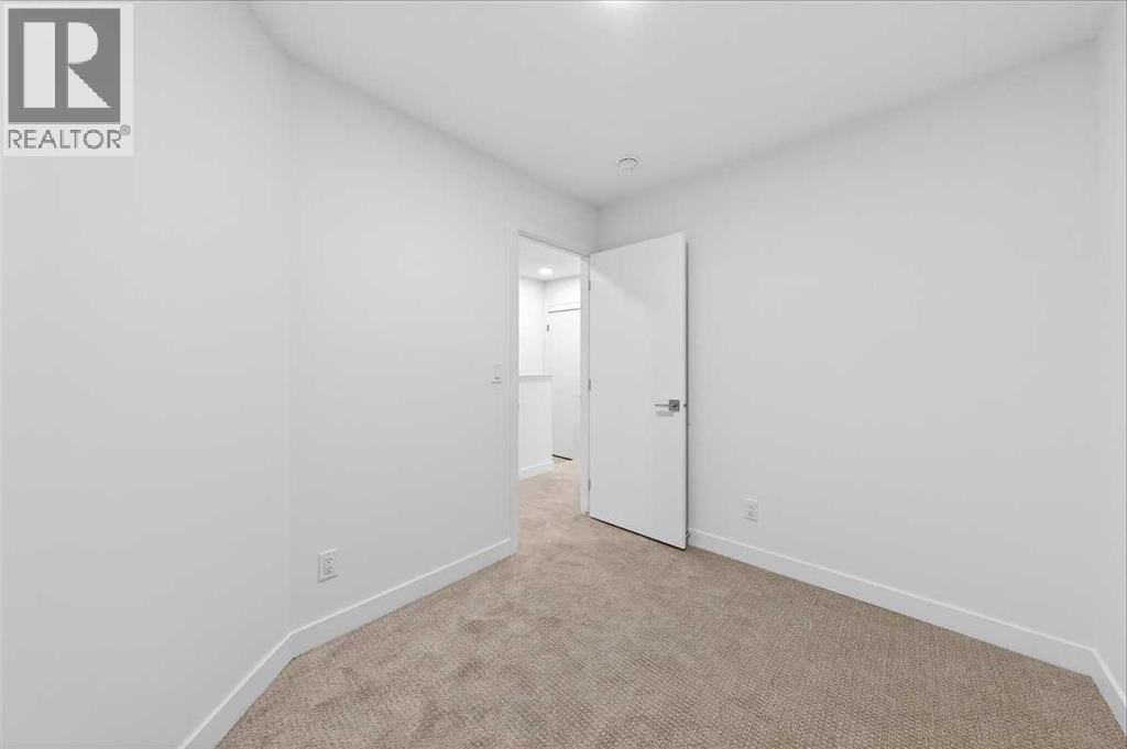 90 Heirloom Passage SE, Calgary, Alberta  T3S 0K1 - Photo 26 - A2295920