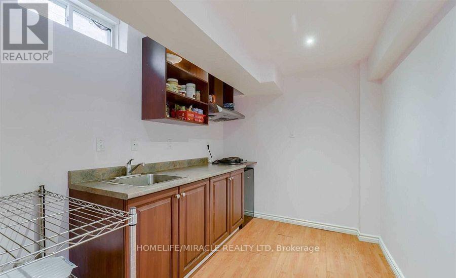 60 Studebaker Trail, Brampton, Ontario  L7A 3A5 - Photo 4 - W12923894