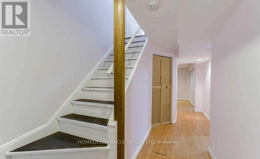 60 Studebaker Trail, Brampton, Ontario  L7A 3A5 - Photo 5 - W12923894