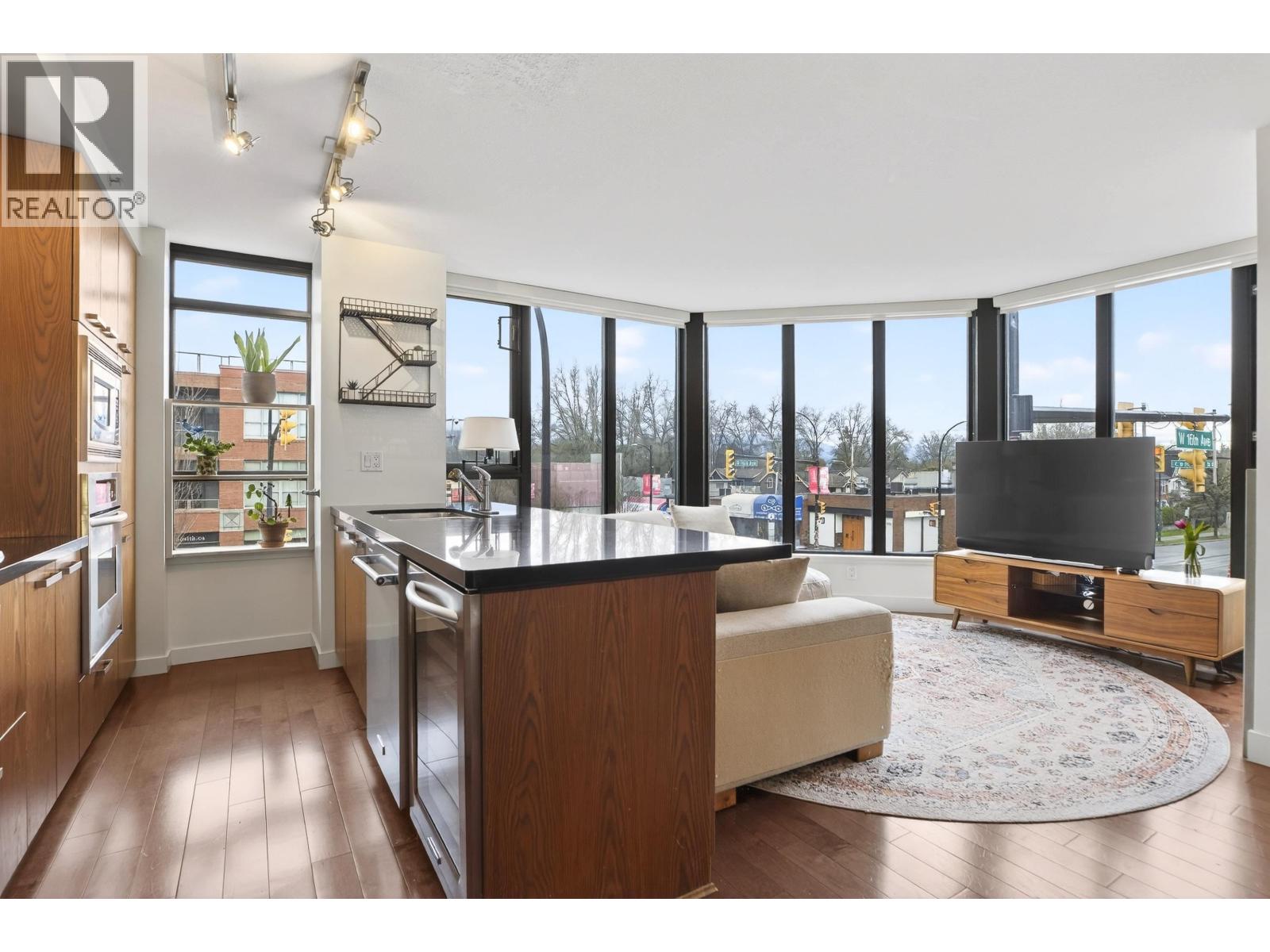 207 3228 Tupper Street, Vancouver, British Columbia  V5Z 4S7 - Photo 3 - R3091180