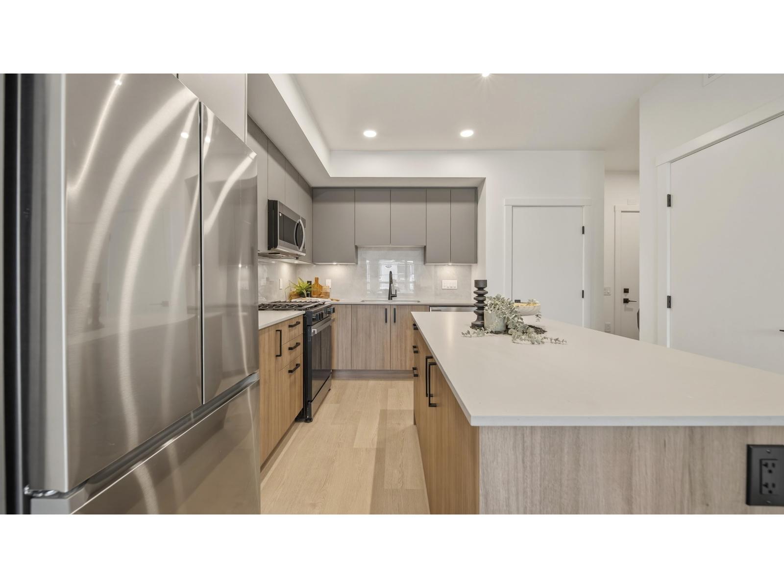 B211 8230 208b Avenue, Langley, British Columbia  V2Y 2C4 - Photo 5 - R3103697