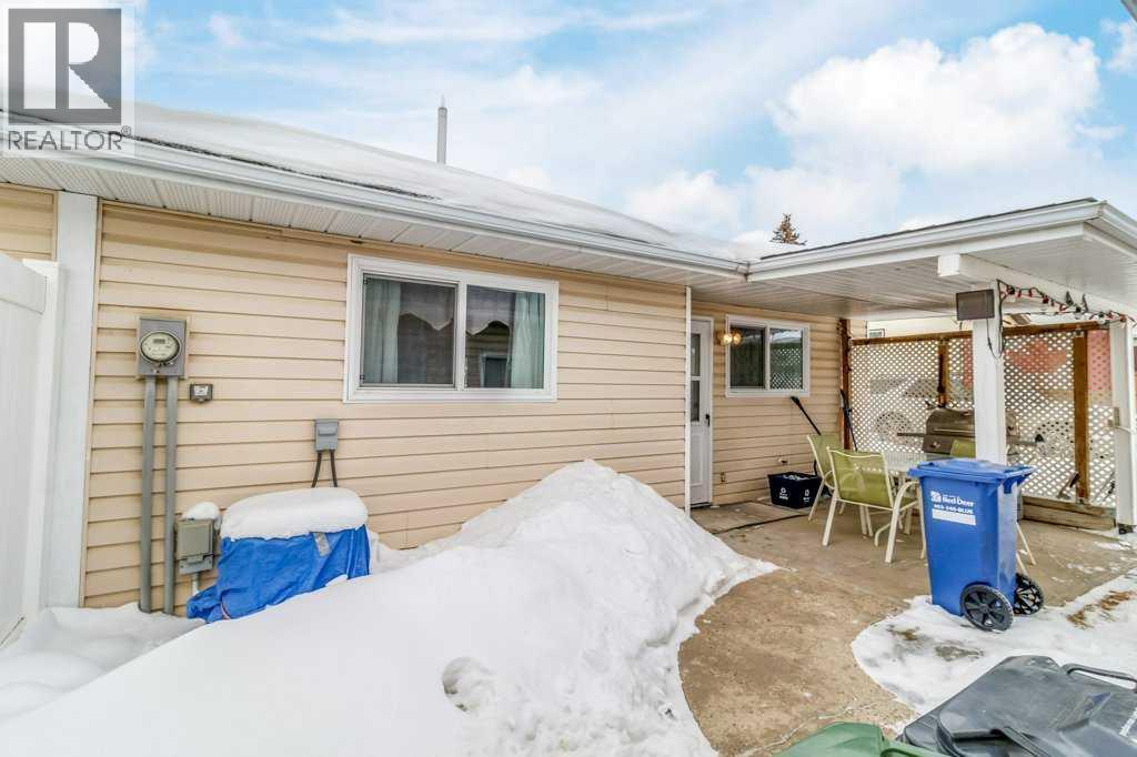 27 Ellis Street, Red Deer, Alberta  T4R 2C8 - Photo 26 - A2289758