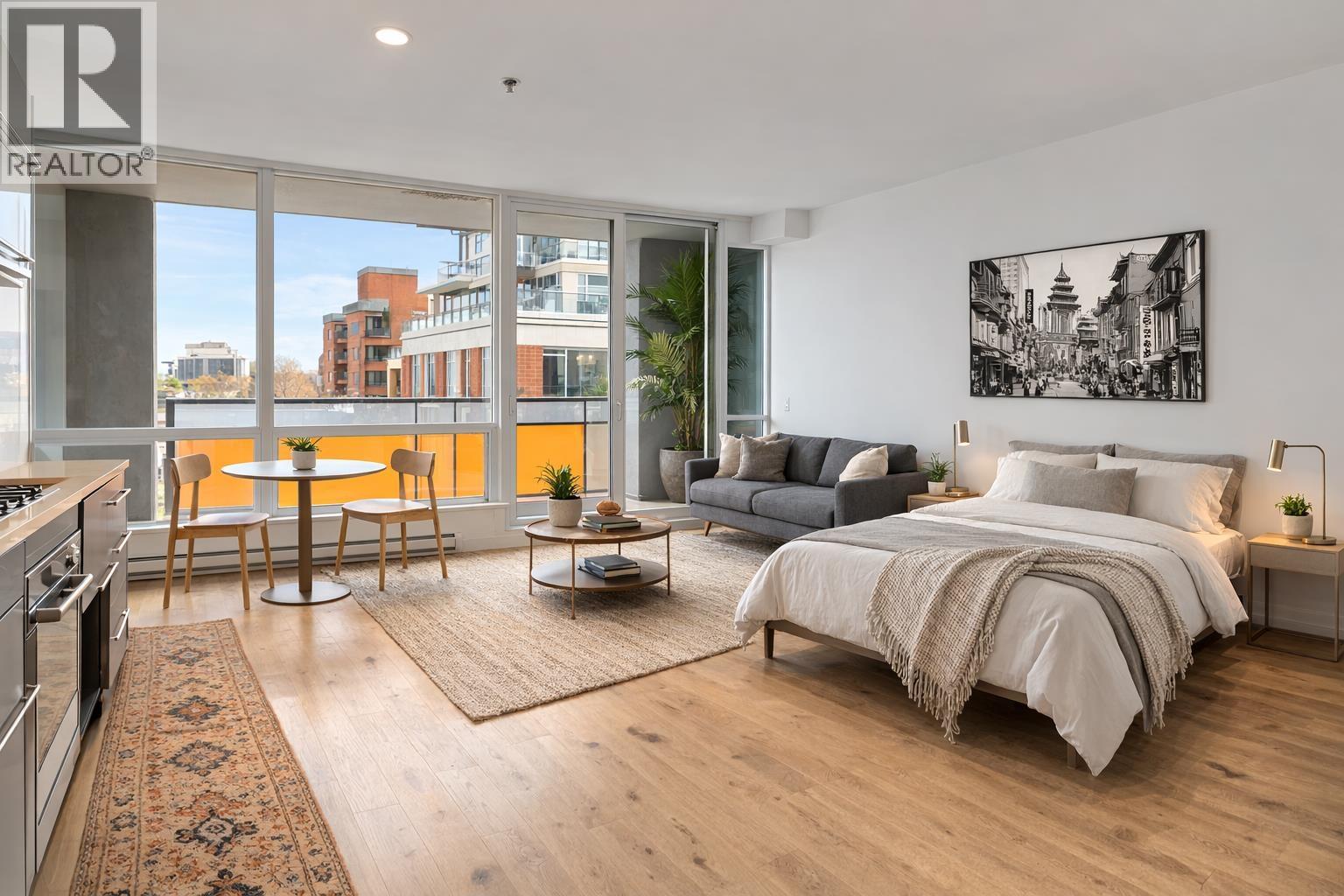 710 718 Main Street, Vancouver, British Columbia  V6A 0B1 - Photo 1 - R3103614