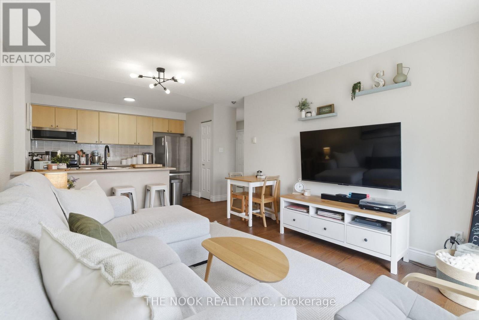 309 - 83 Aspen Springs Drive, Clarington, Ontario L1C 5J7 - Photo 10 - E12924508