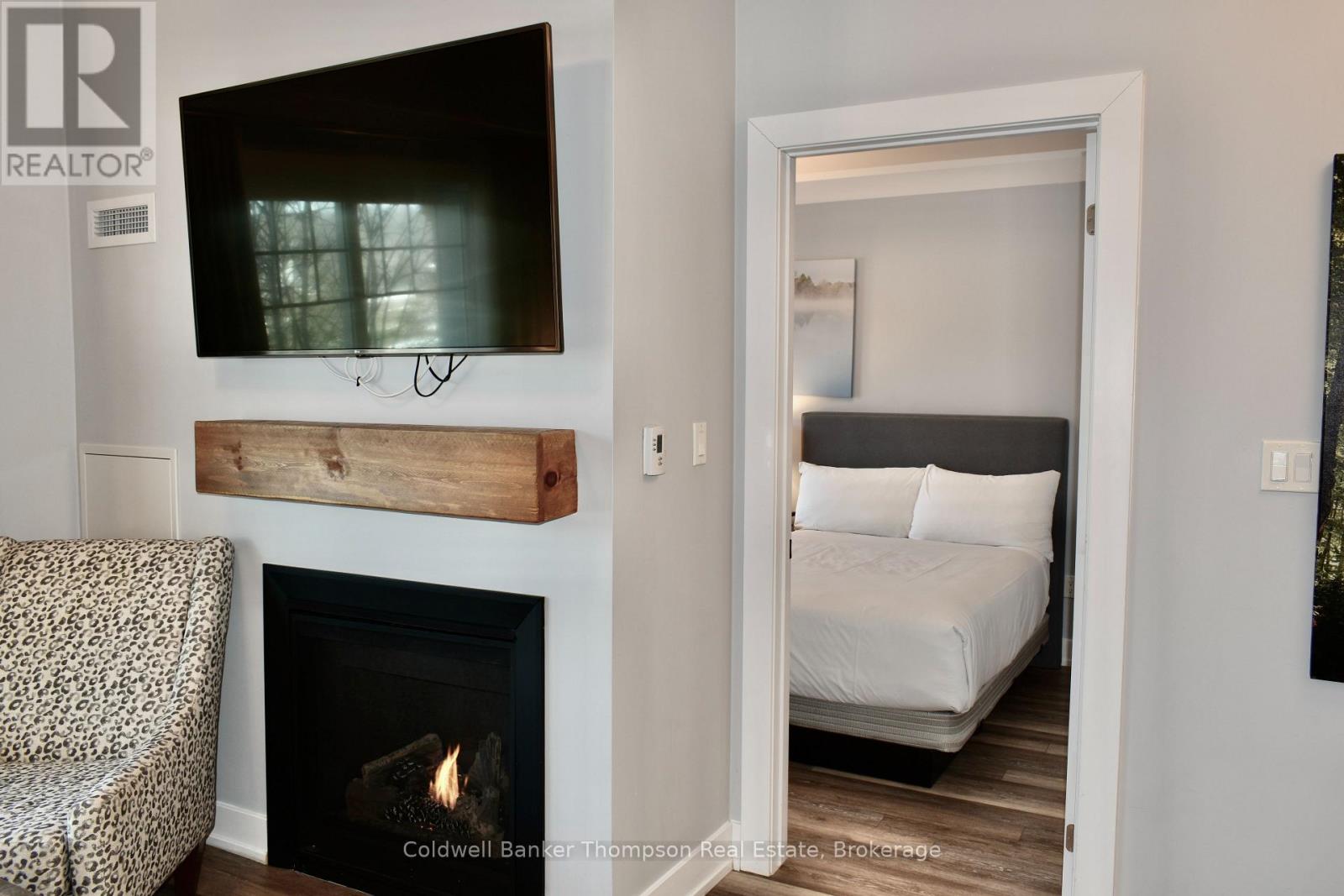 216 - 25 Pen Lake Point Road, Huntsville, Ontario P1H 1A9 - Photo 6 - X12924510