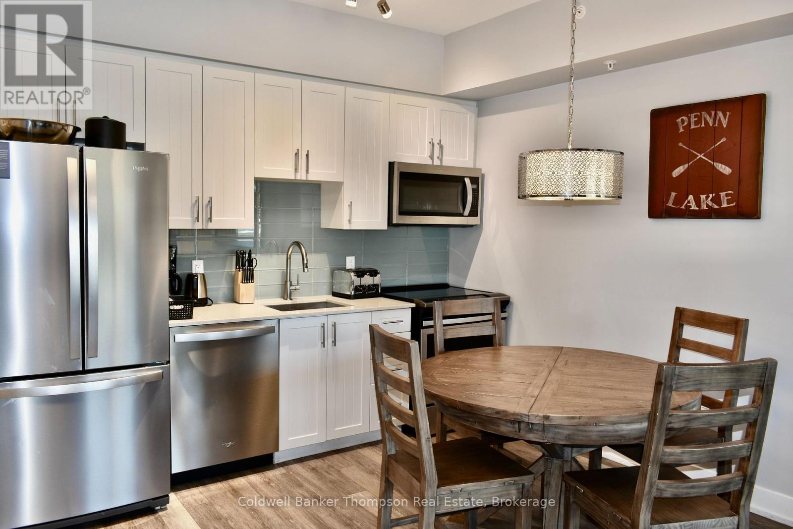 216 - 25 Pen Lake Point Road, Huntsville, Ontario P1H 1A9 - Photo 8 - X12924510