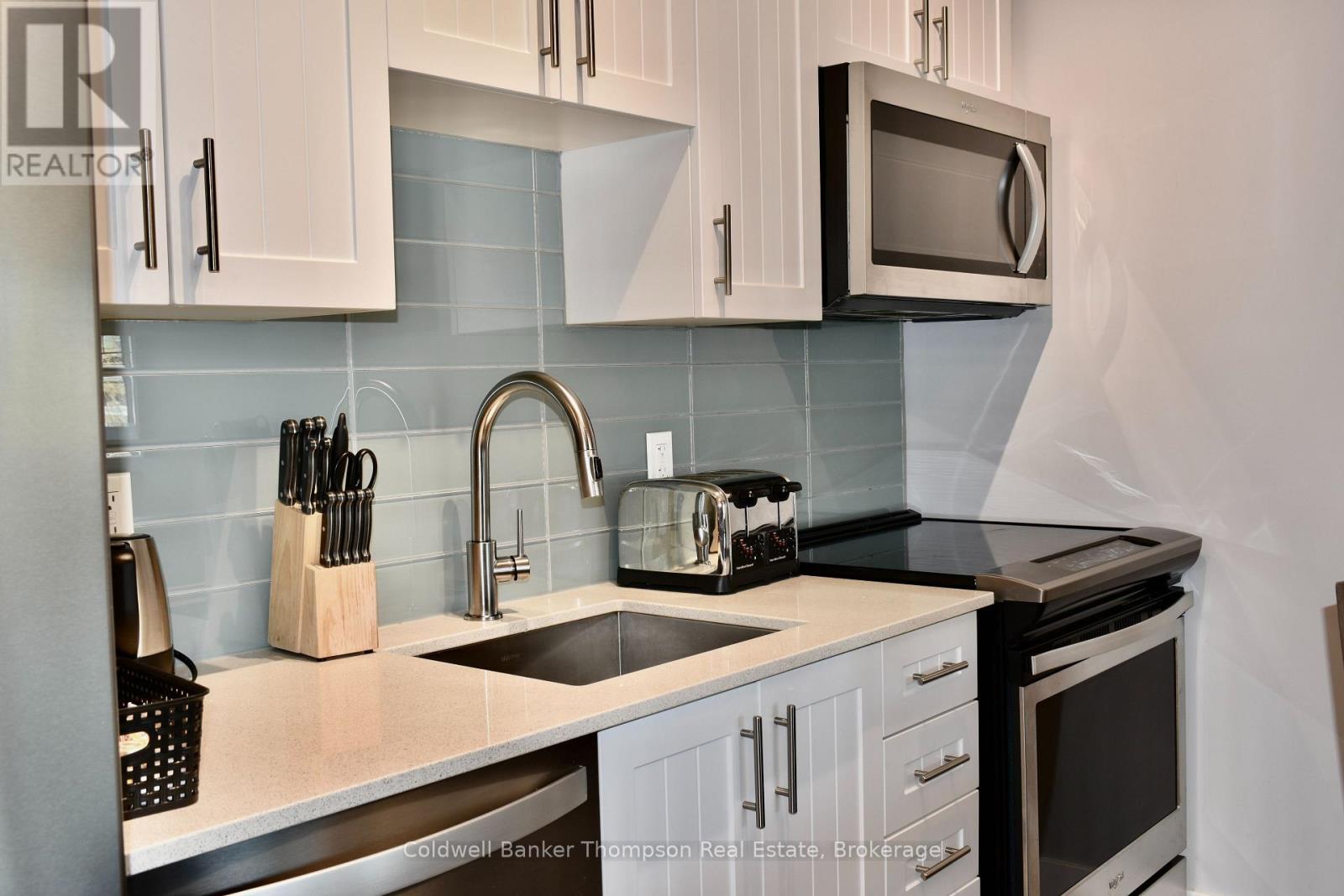 216 - 25 Pen Lake Point Road, Huntsville, Ontario P1H 1A9 - Photo 9 - X12924510