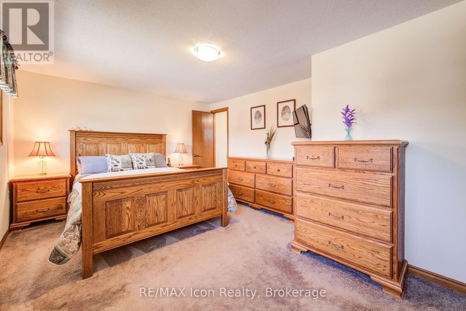 18 Smart Street, Guelph (Kortright West), Ontario  N1G 4L4 - Photo 21 - X12924566