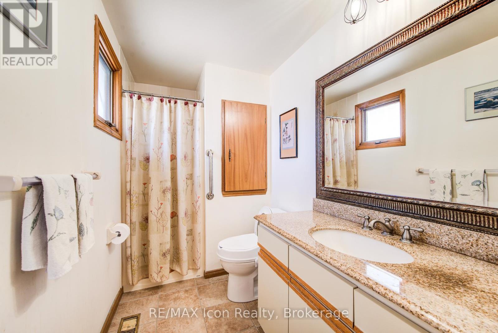 18 Smart Street, Guelph (Kortright West), Ontario  N1G 4L4 - Photo 23 - X12924566