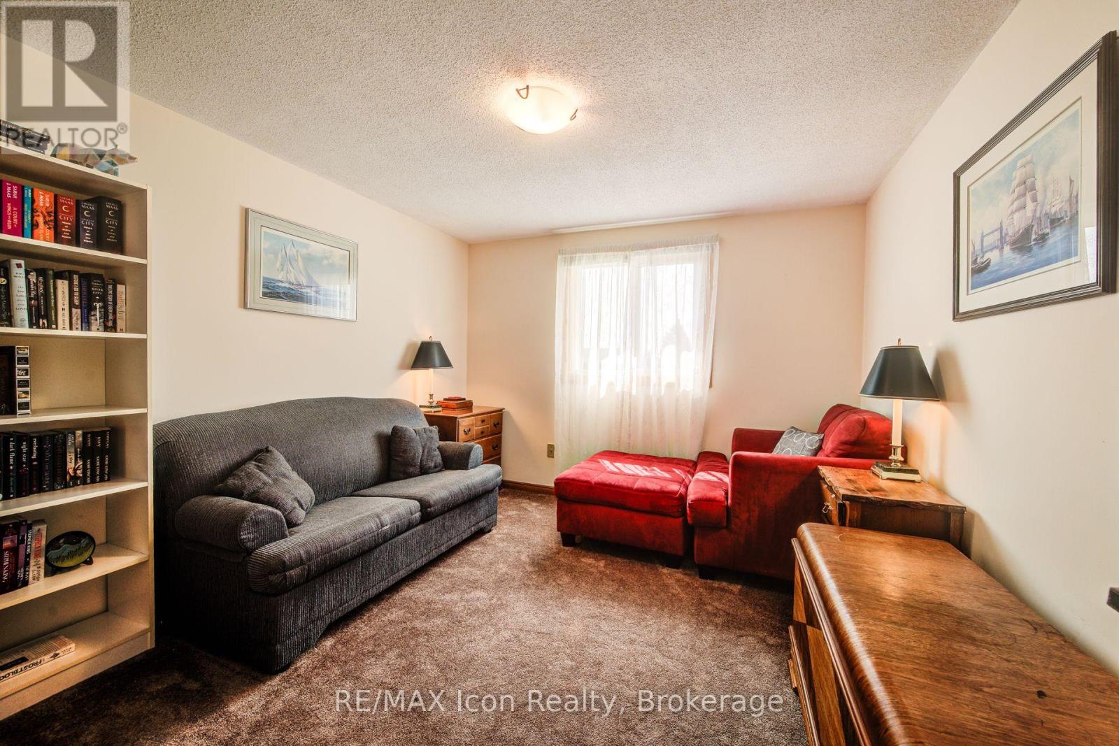 18 Smart Street, Guelph (Kortright West), Ontario  N1G 4L4 - Photo 25 - X12924566