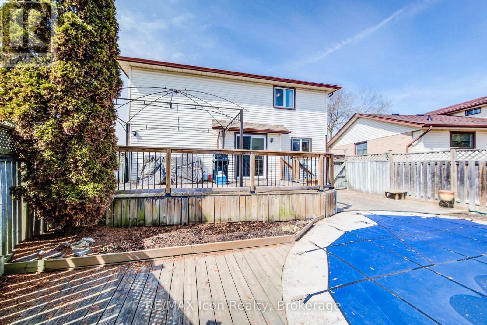 18 Smart Street, Guelph (Kortright West), Ontario  N1G 4L4 - Photo 39 - X12924566