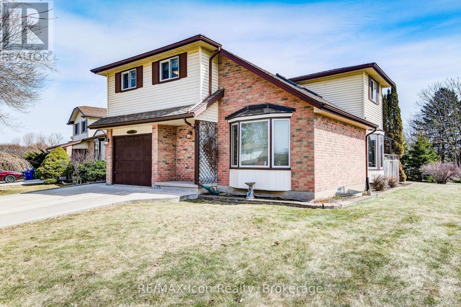 18 Smart Street, Guelph (Kortright West), Ontario  N1G 4L4 - Photo 41 - X12924566