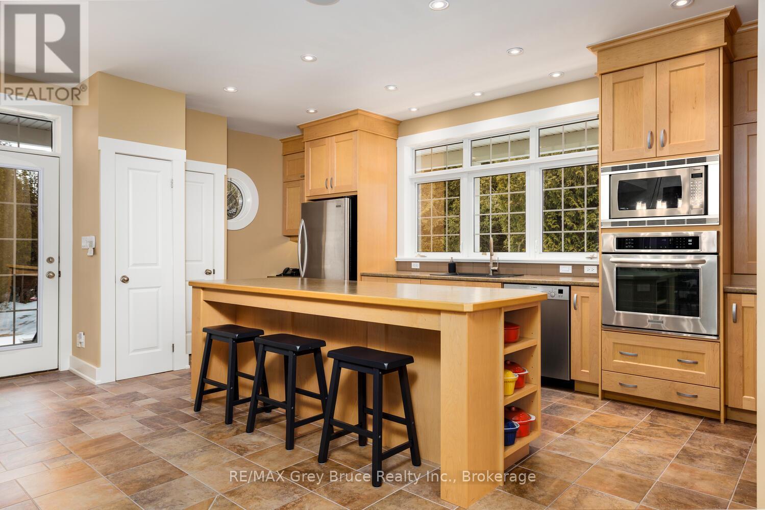 90 Greenough Point Road, Northern Bruce Peninsula, Ontario  N0H 1W0 - Photo 8 - X12924572