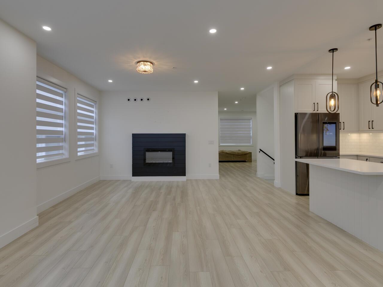 27 32970 Tunbridge Avenue, Mission, British Columbia  V2V 0K9 - Photo 8 - R3070536