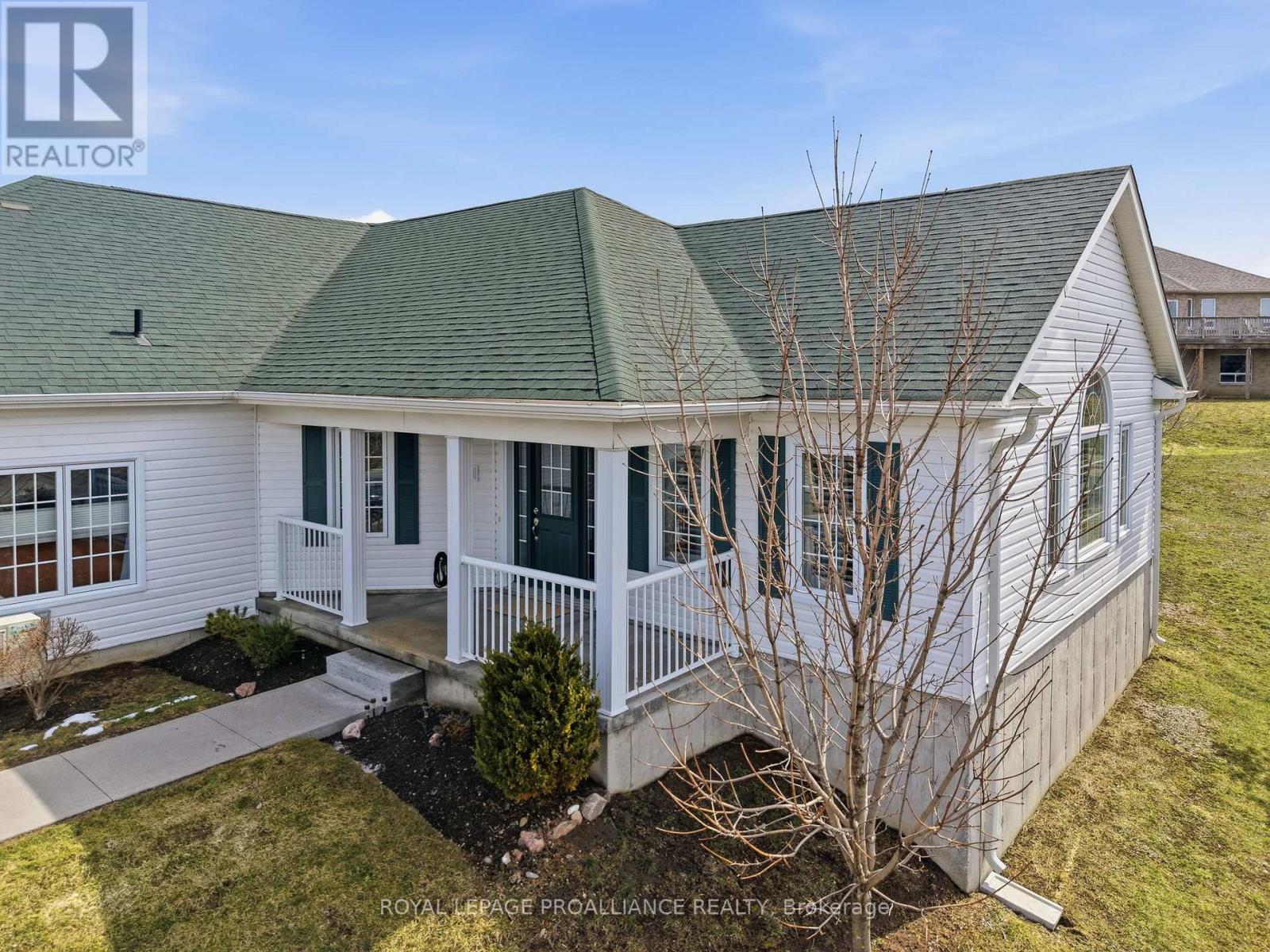 404 - 295 Densmore Road, Cobourg, Ontario  K9A 2S7 - Photo 1 - X12924442