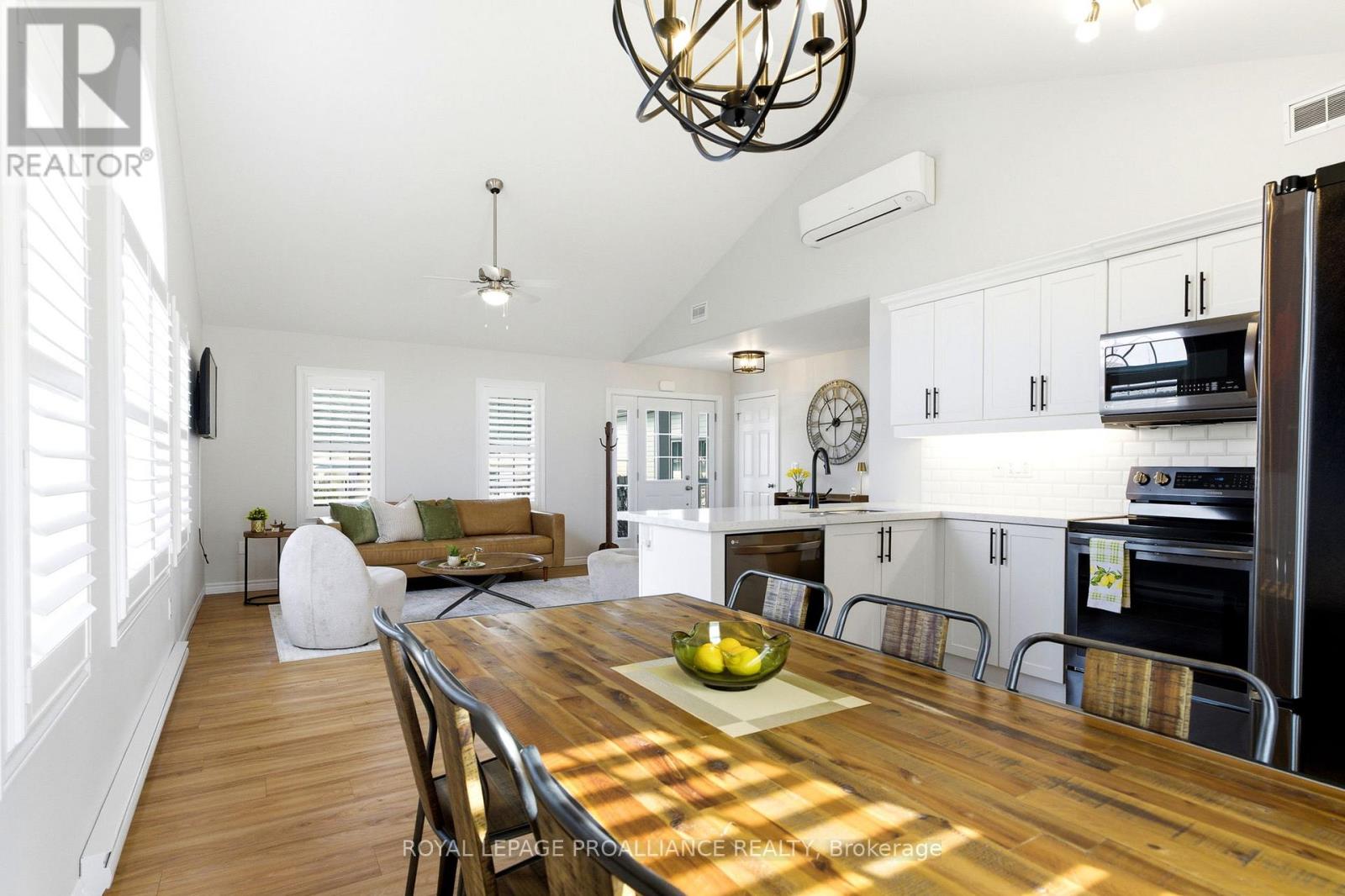 404 - 295 Densmore Road, Cobourg, Ontario  K9A 2S7 - Photo 15 - X12924442