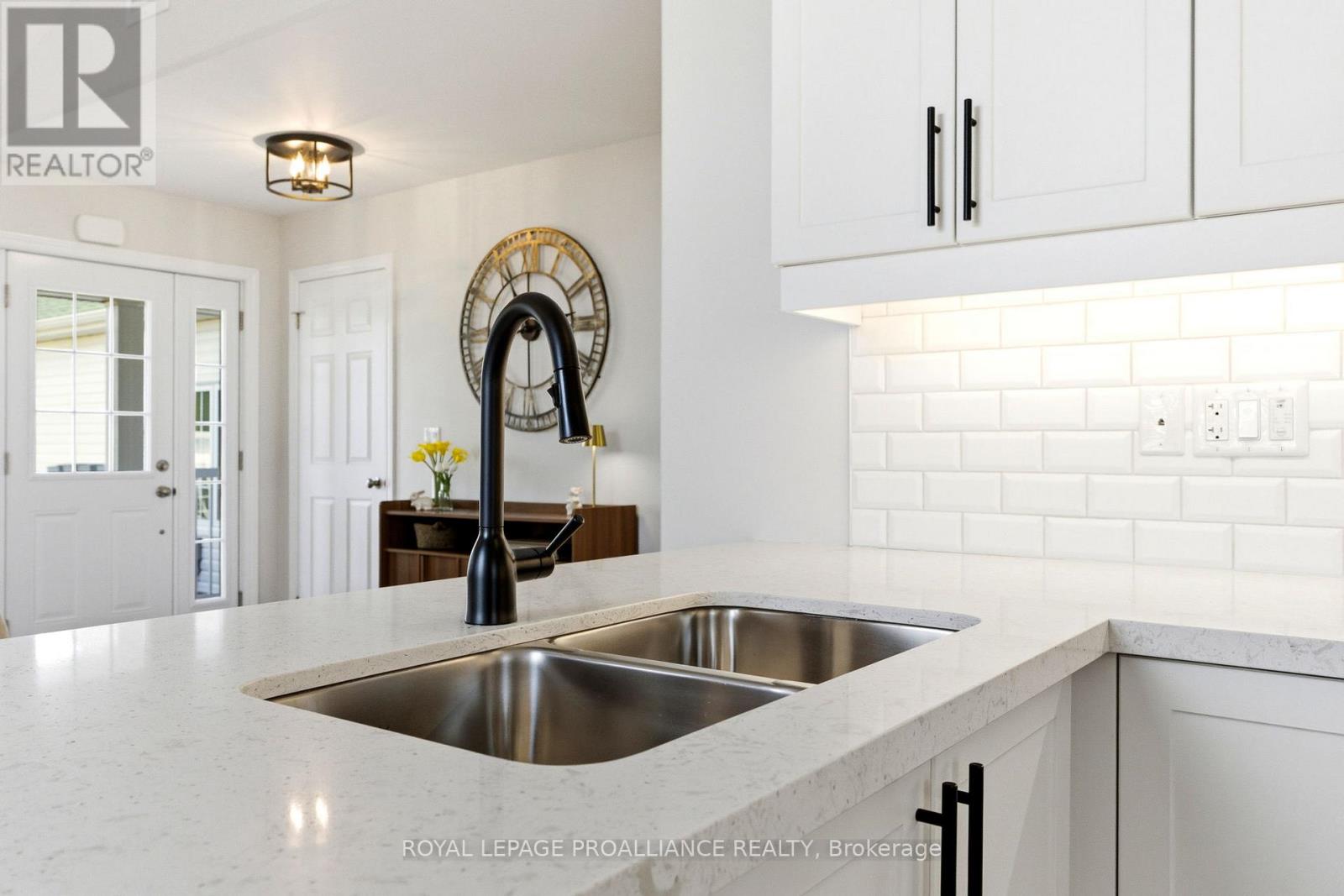 404 - 295 Densmore Road, Cobourg, Ontario  K9A 2S7 - Photo 17 - X12924442