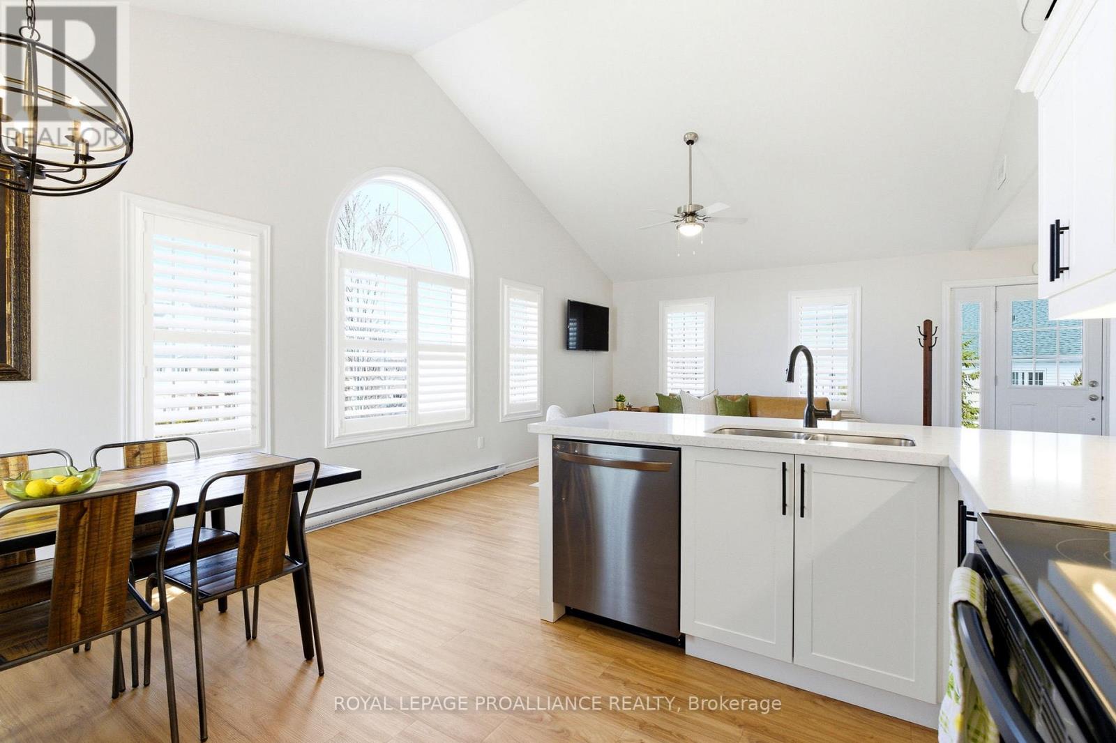 404 - 295 Densmore Road, Cobourg, Ontario  K9A 2S7 - Photo 19 - X12924442