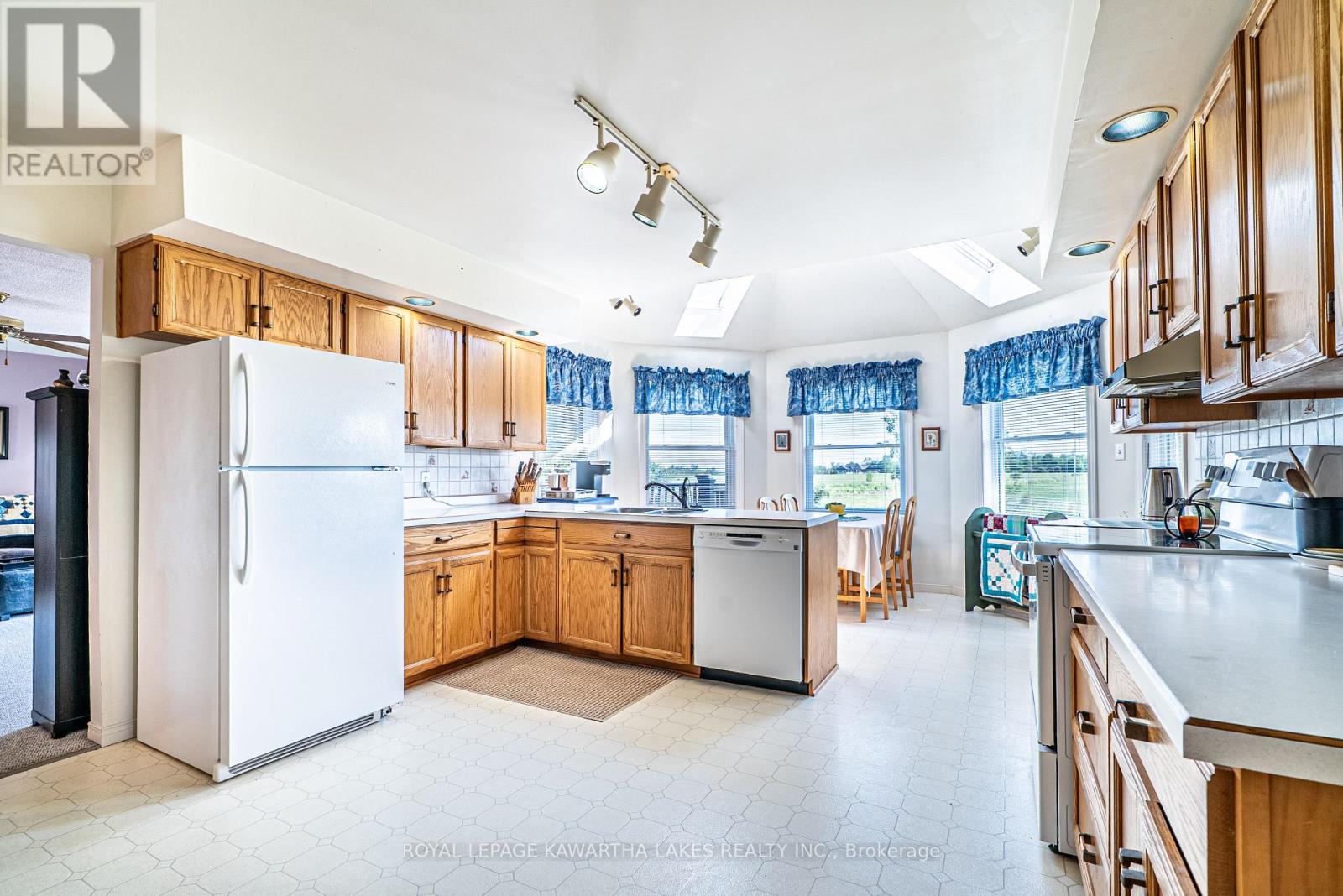 120 Mark Road, Kawartha Lakes, Ontario  K0M 2G0 - Photo 23 - X12924528