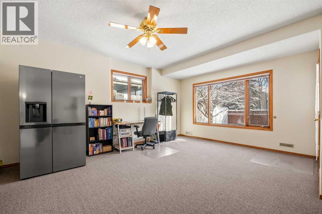 412 Hawkland Place NW, Calgary, Alberta  T3G 3R6 - Photo 39 - A2295660