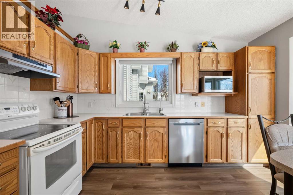 412 Hawkland Place NW, Calgary, Alberta  T3G 3R6 - Photo 15 - A2295660