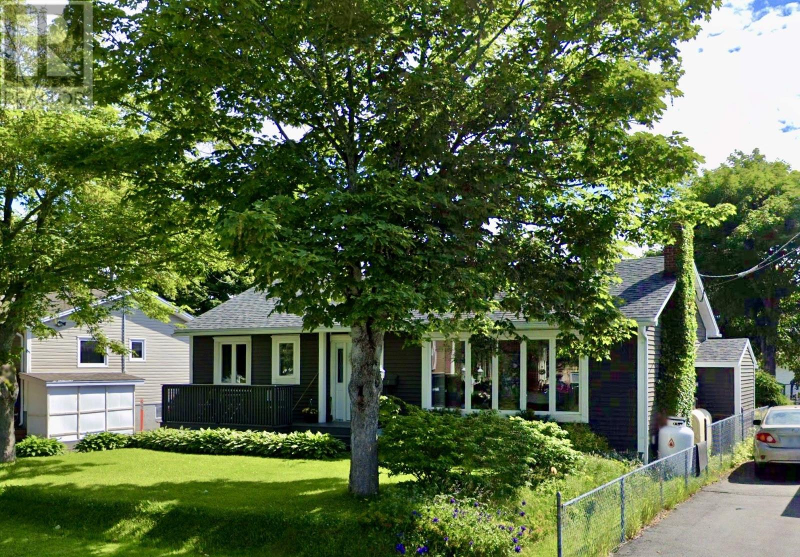 7 Churchill Avenue, Mount Pearl, Newfoundland & Labrador