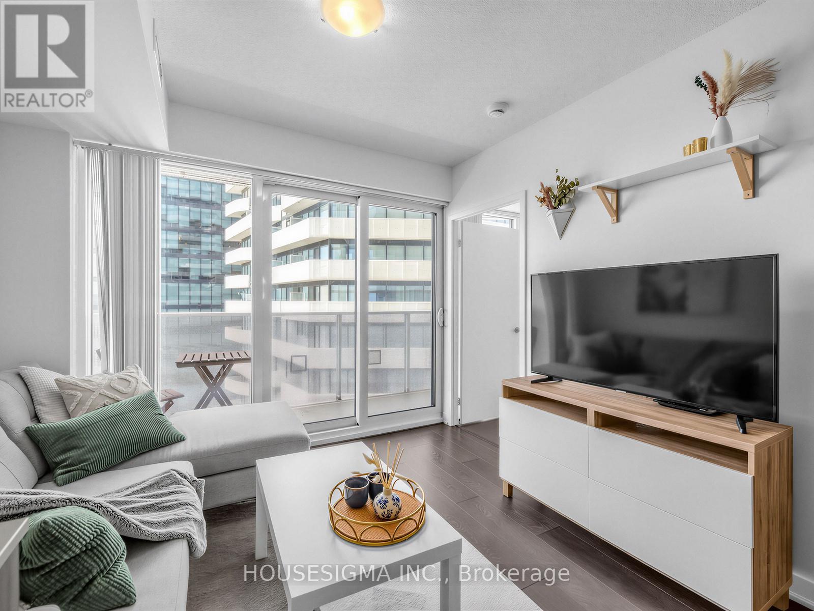 4001 - 88 Harbour Street, Toronto, Ontario  M5J 0C3 - Photo 13 - C12924456