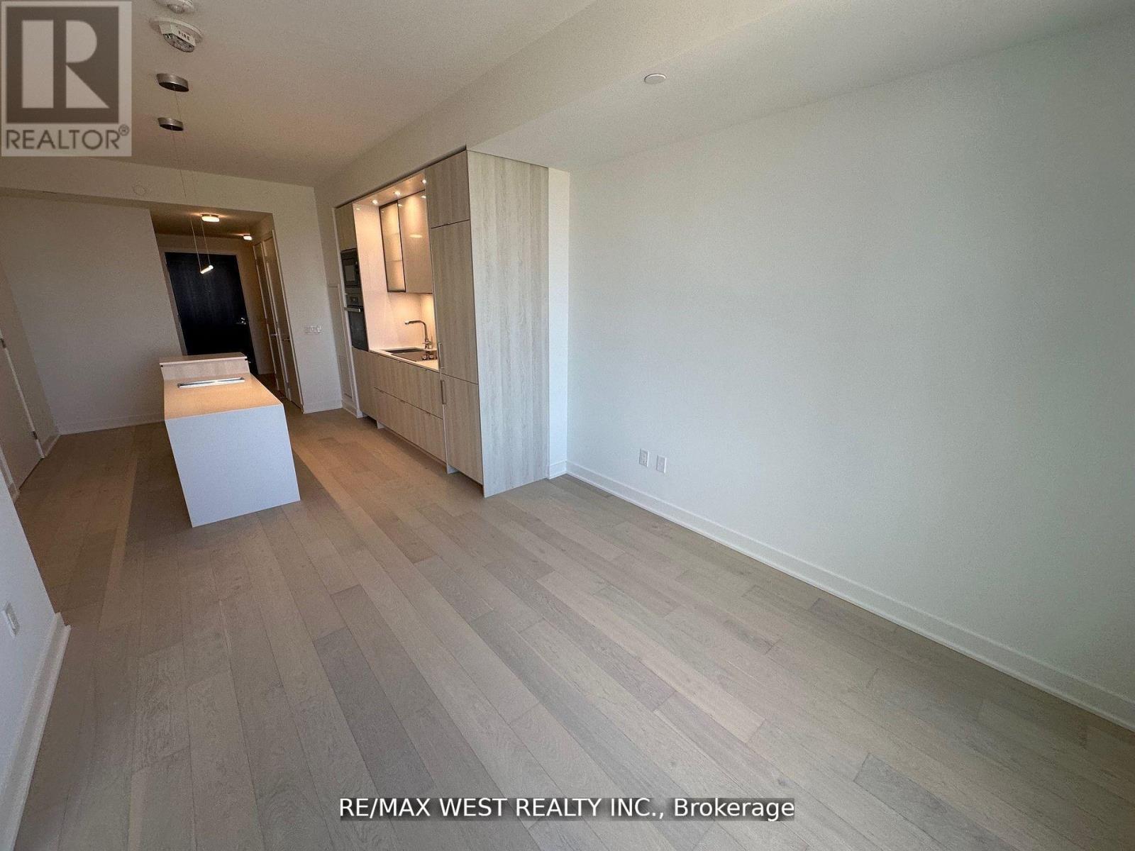 2604 - 11 Yorkville Avenue, Toronto, Ontario  M4W 0B7 - Photo 17 - C12924496