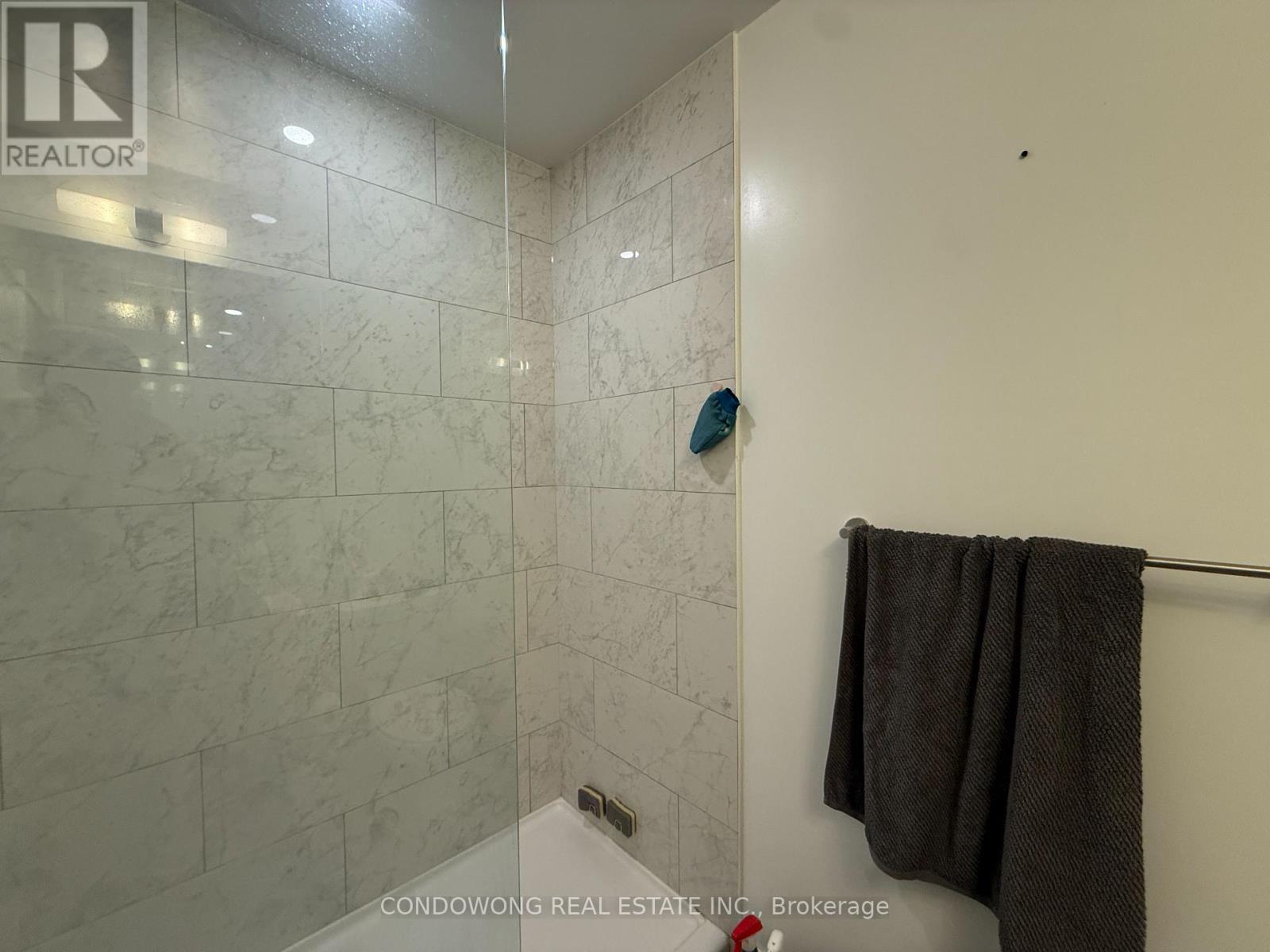 409 - 32 Forest Manor Road, Toronto, Ontario  M2J 0H2 - Photo 9 - C12924516