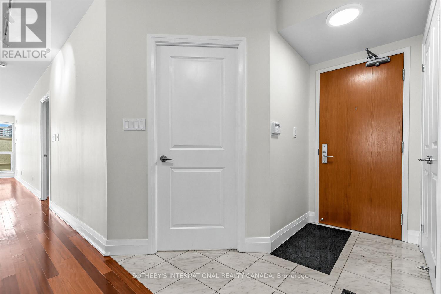 601 - 1430 Yonge Street, Toronto, Ontario  M4T 1Y6 - Photo 3 - C12924536