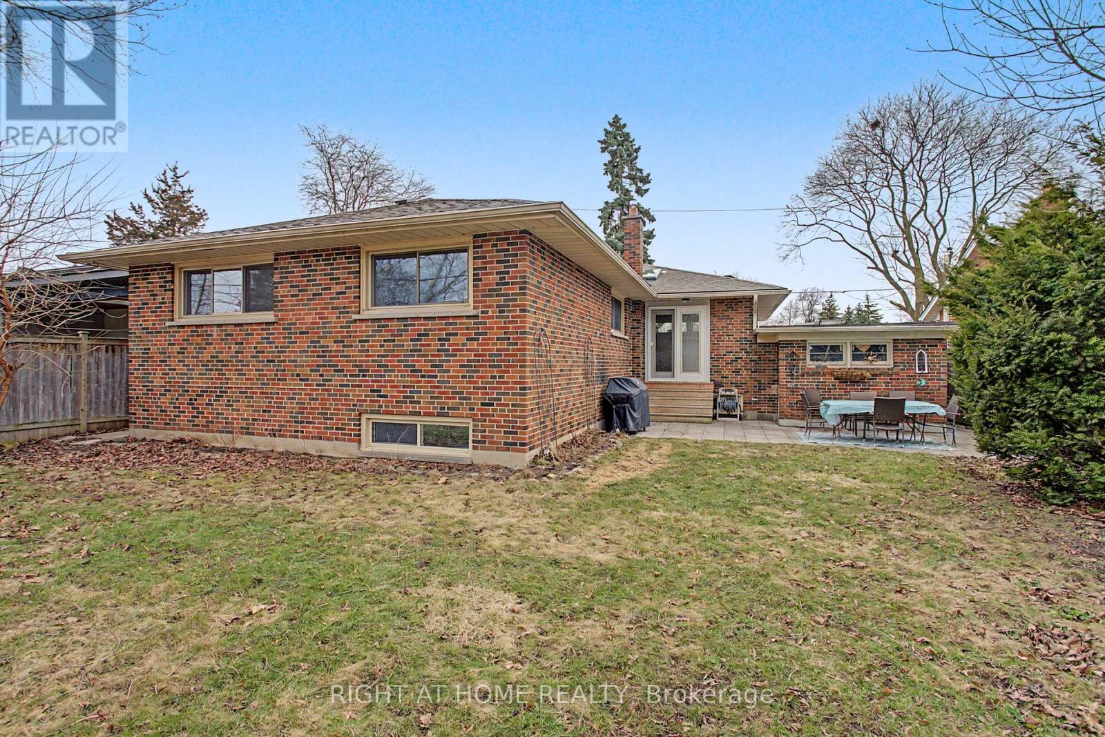 60 Lionel Heights Crescent, Toronto, Ontario  M3A 1M1 - Photo 31 - C12924540