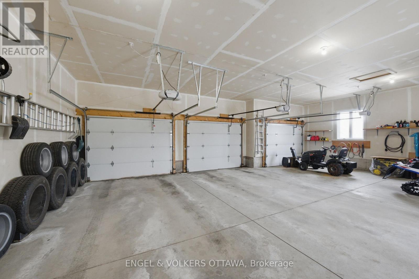 5579 Lombardy Drive, Ottawa, Ontario K0A 2W0 - Photo 27 - X12924440