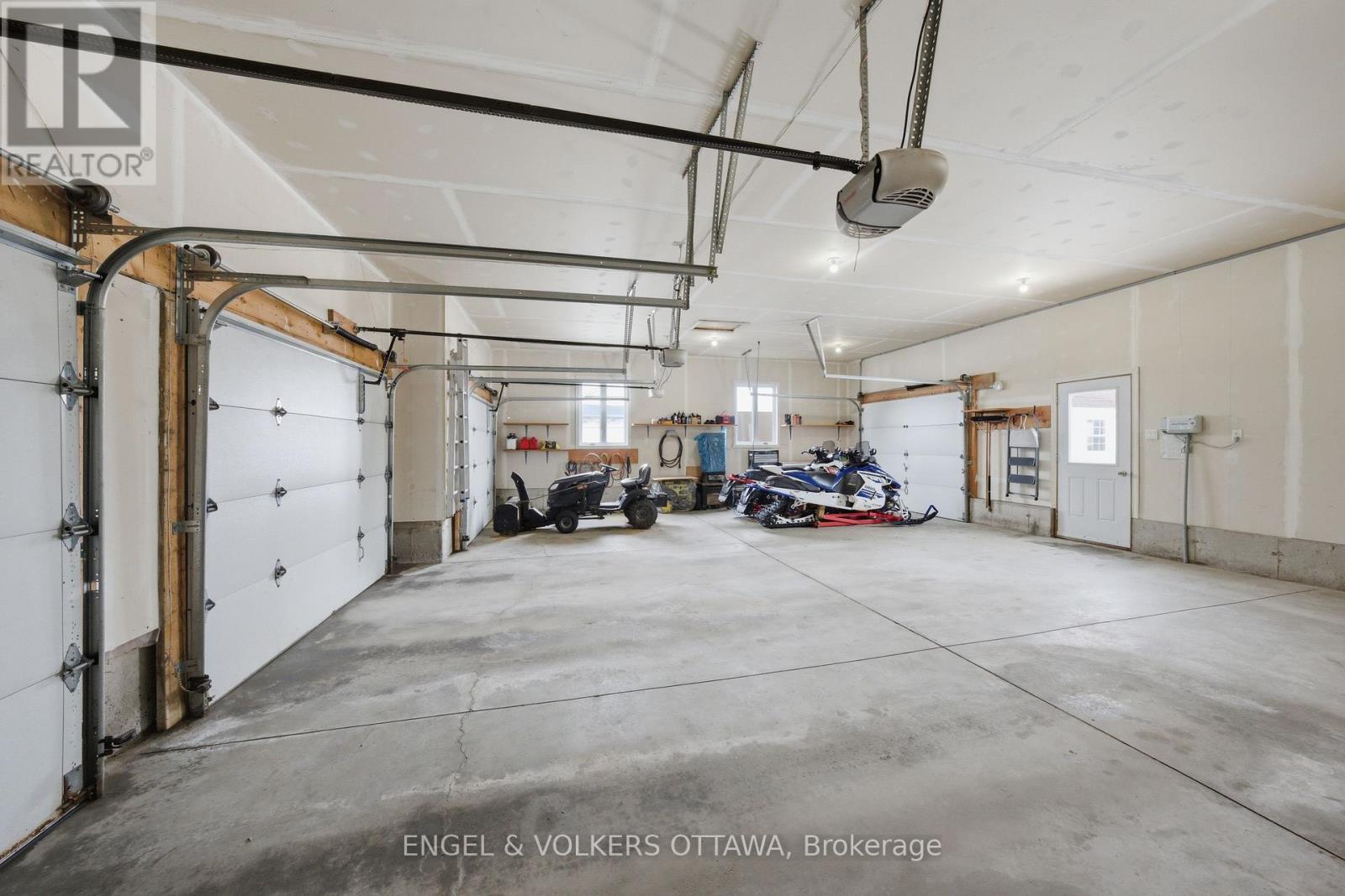 5579 Lombardy Drive, Ottawa, Ontario K0A 2W0 - Photo 28 - X12924440